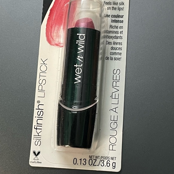 Wet n Wild lipstick new - Picture 2 of 6